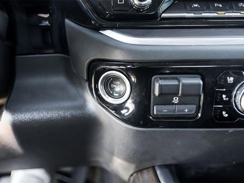 Certified 2022 GMC Sierra 1500 SLT image 22