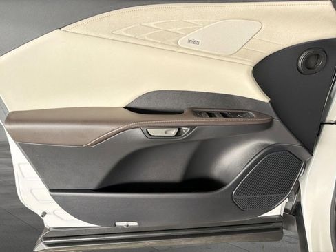 Certified 2024 Lexus RX 350 AWD w/ Convenience Package image 8