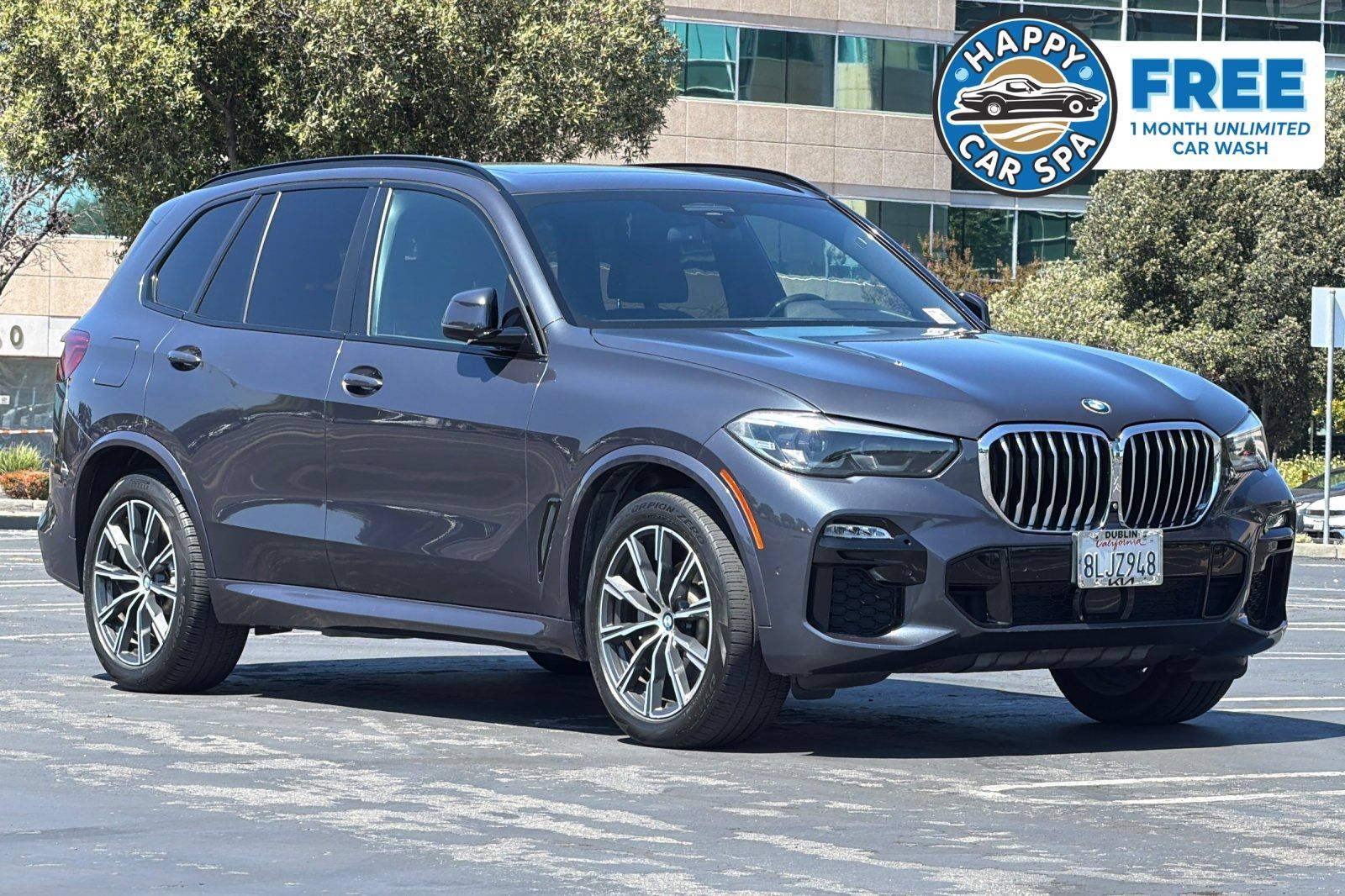 Used 2019 BMW X5 xDrive40i w/ M Sport Package AWD/4WD image 1