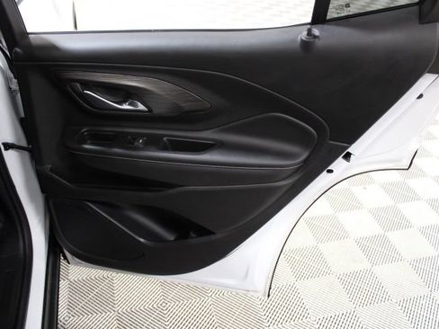 Used 2022 GMC Terrain SLE w/ Driver Convenience Package image 28