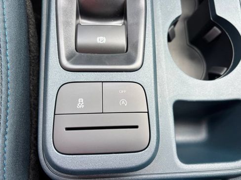 New 2026 Ford Maverick XLT AWD/4WD image 18