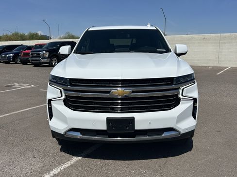 Used 2023 Chevrolet Suburban LT AWD/4WD image 8