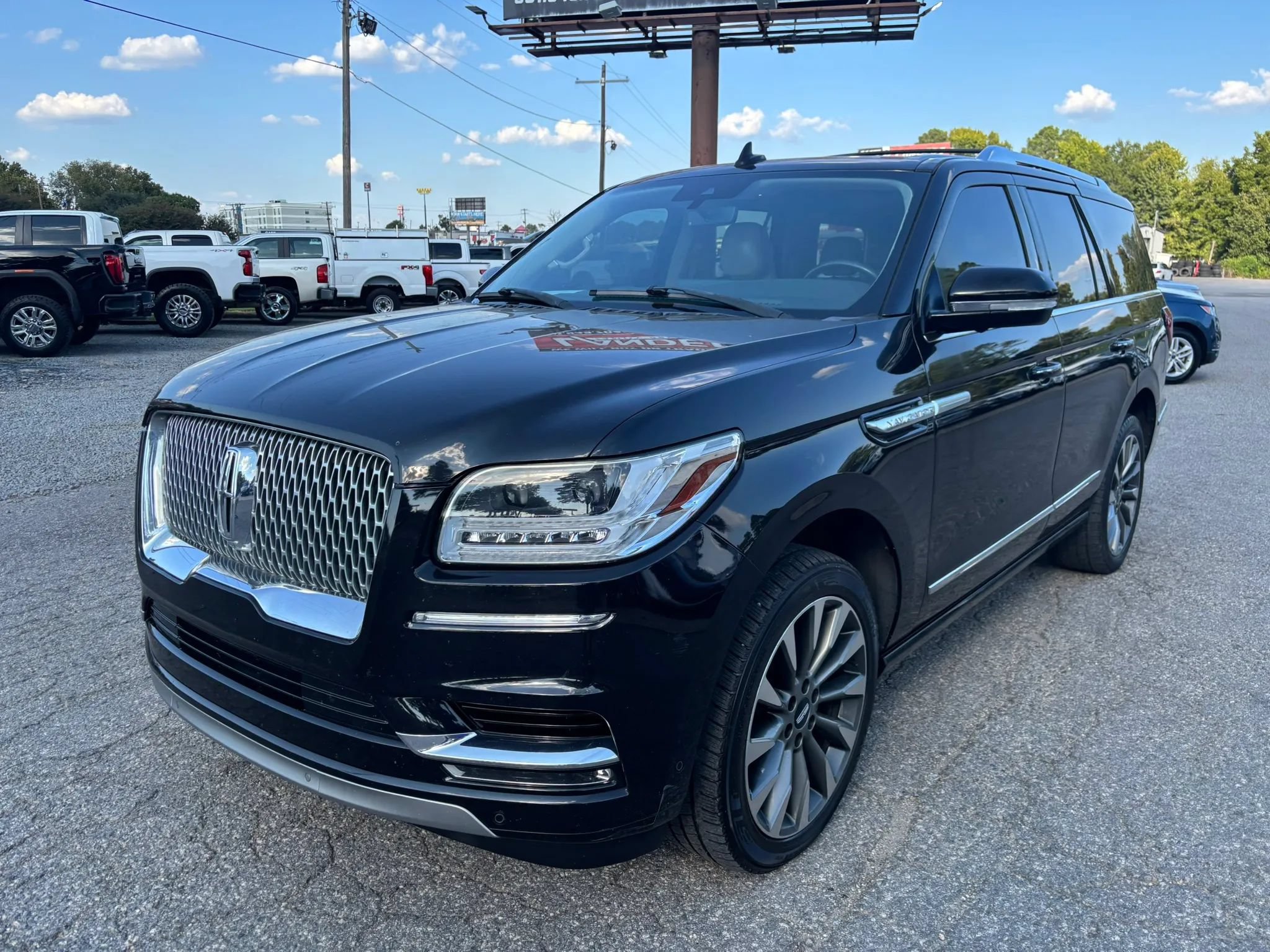 Used 2020 Lincoln Navigator Reserve AWD/4WD image 9