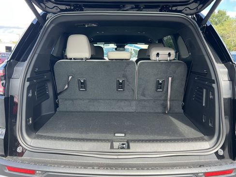 New 2025 GMC Acadia Elevation w/ Elevation Premium Package image 21