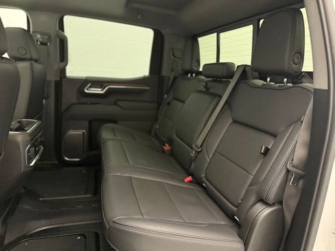Used 2025 GMC Sierra 1500 Denali AWD/4WD image 35