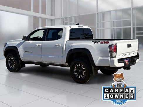 Used 2023 Toyota Tacoma TRD Off-Road w/ Technology Package image 4