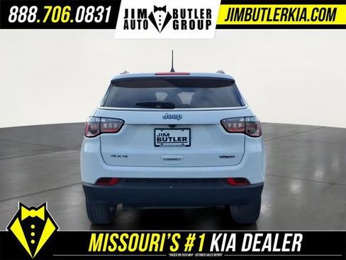 Used 2025 Jeep Compass Latitude image 23