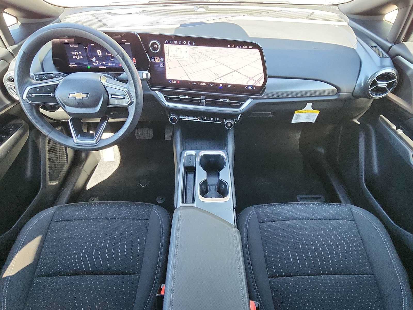 Used 2025 Chevrolet Equinox EV LT FWD image 21