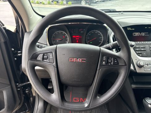 Used 2017 GMC Terrain SLE FWD image 18