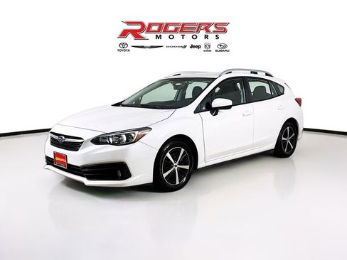 Certified 2023 Subaru Impreza Premium w/ Popular Package #3 image 3