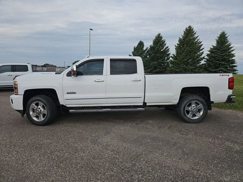 Used 2017 Chevrolet Silverado 2500 High Country w/ Duramax Plus Package AWD/4WD image 2