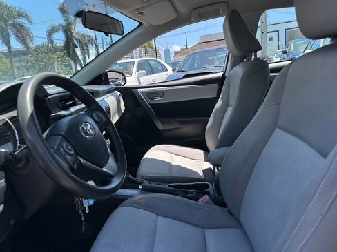 Used 2016 Toyota Corolla LE image 12