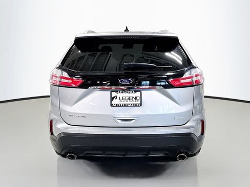 Used 2020 Ford Edge SE FWD image 6