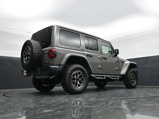 Used 2022 Jeep Wrangler Unlimited Rubicon w/ LED Lighting Group AWD/4WD image 29