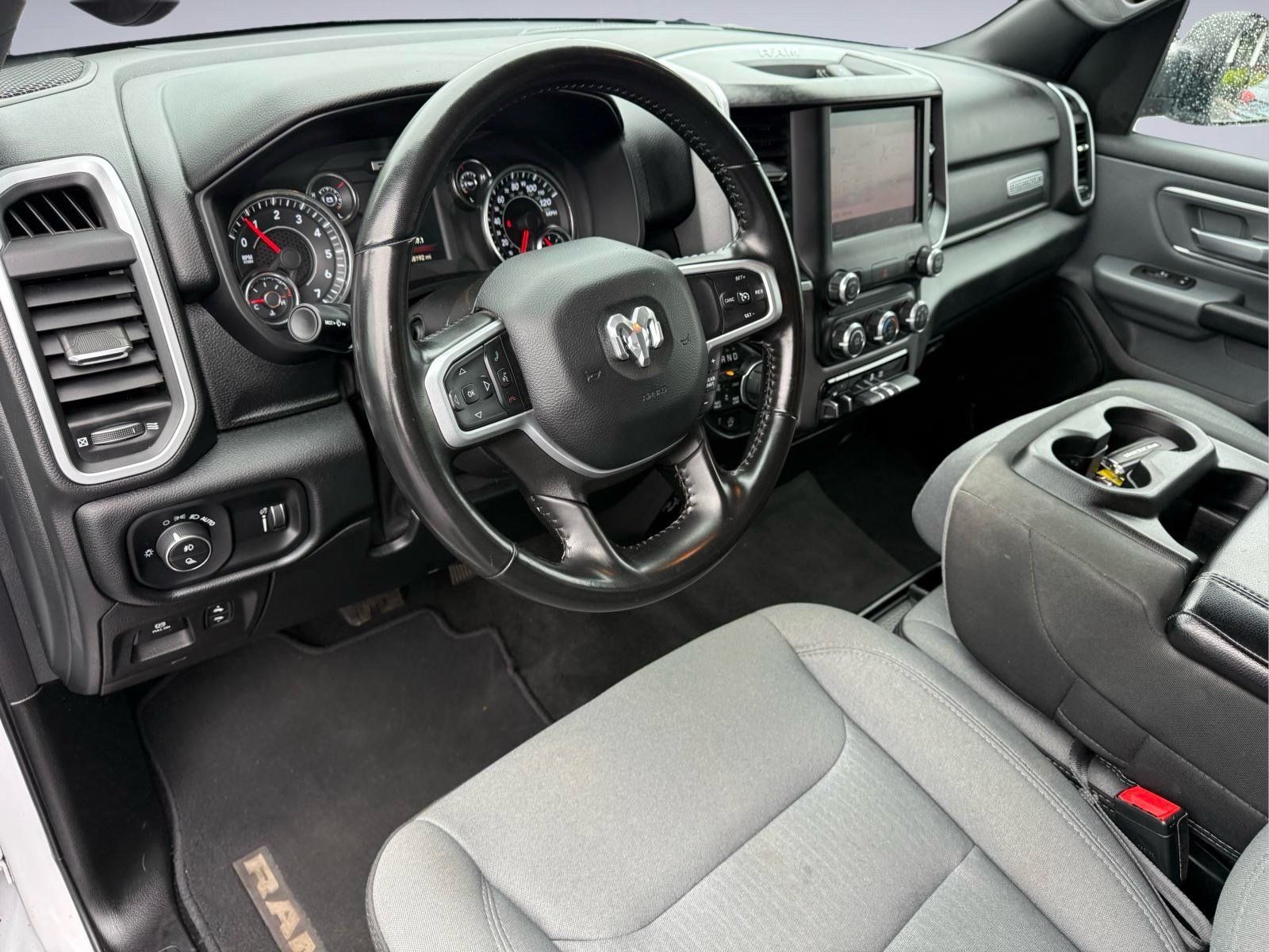 Used 2022 RAM 1500 Big Horn AWD/4WD image 18