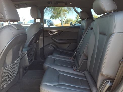 Used 2020 Audi Q7 3.0T Premium w/ Convenience Package image 16