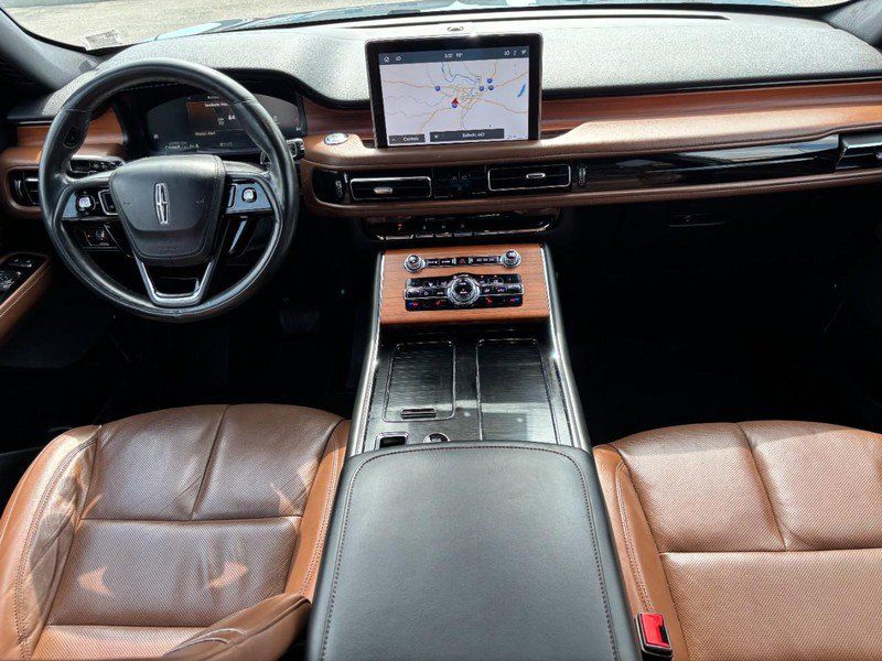 Used 2020 Lincoln Aviator Reserve w/ Class IV Trailer Tow Package AWD/4WD image 14