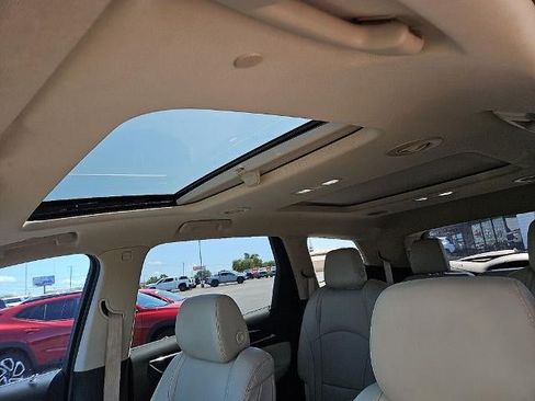 Used 2018 Buick Enclave Premium FWD image 22