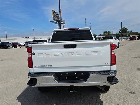 Used 2025 Chevrolet Silverado 2500 LT AWD/4WD image 4