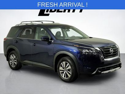 Used 2025 Nissan Pathfinder SL
