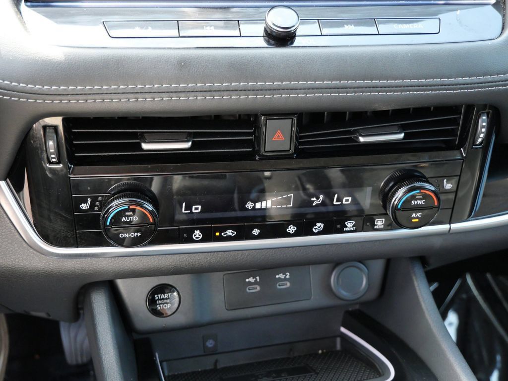 Used 2026 Nissan Rogue SL AWD/4WD image 19