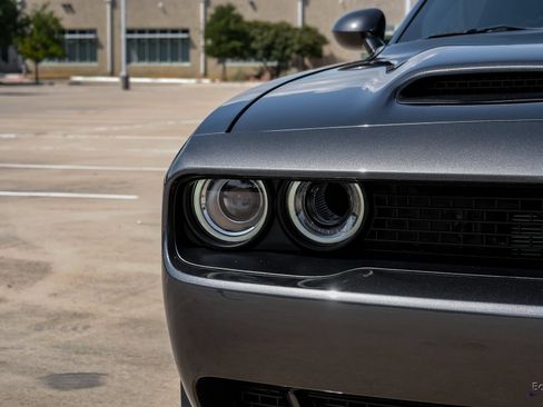 Used 2023 Dodge Challenger SRT Hellcat RWD image 29