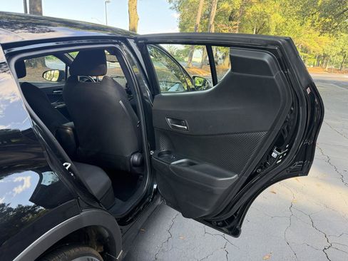 Used 2019 Toyota C-HR LE FWD image 14