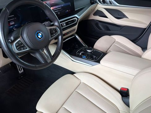 Used 2023 BMW i4 eDrive40 w/ M Sport Package image 11