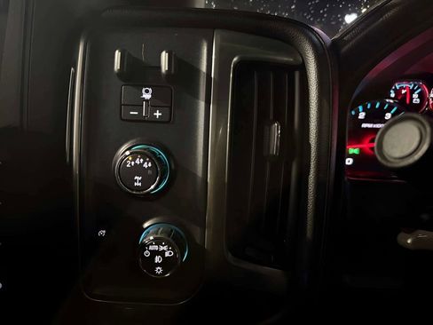 Used 2018 Chevrolet Silverado 3500 LTZ AWD/4WD image 37