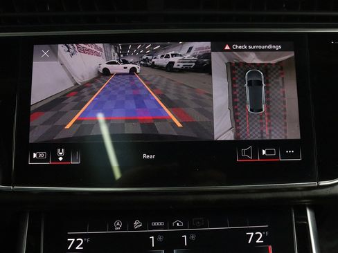 Used 2021 Audi Q8 Premium Plus w/ Premium Plus Package image 26