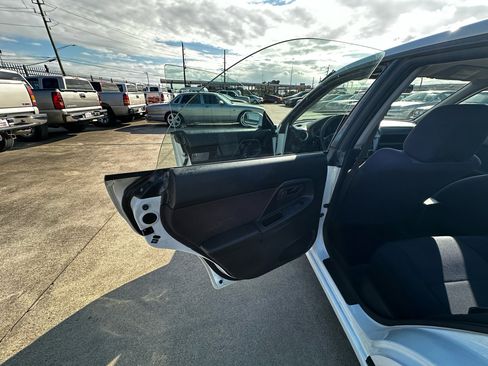 Used 2002 Subaru Impreza RS image 27