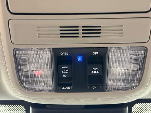 Used 2026 Honda Odyssey Touring image 53