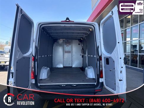 Used 2022 Mercedes-Benz Sprinter 2500 image 27