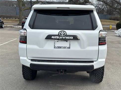 Used 2018 Toyota 4Runner TRD Off-Road w/ TRD Performance Package image 6