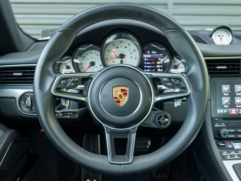 Used 2019 Porsche 911 Carrera 4S AWD/4WD image 23