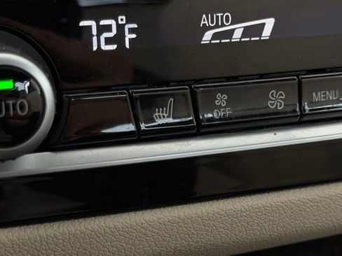 Used 2019 BMW 540i w/ Convenience Package image 28