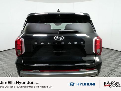 Used 2024 Hyundai Palisade Calligraphy image 6