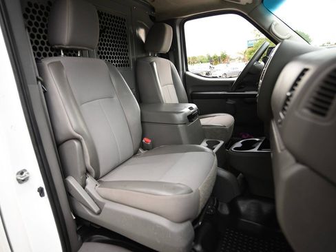 Used 2019 Nissan NV 2500 SV RWD image 9