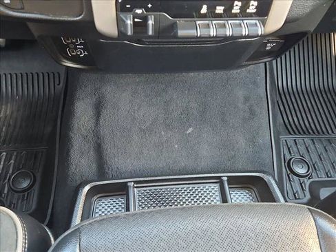 Used 2021 RAM 1500 Laramie image 11