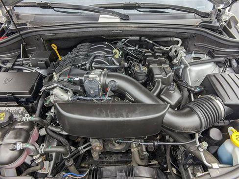 Used 2025 Dodge Durango GT AWD/4WD image 23