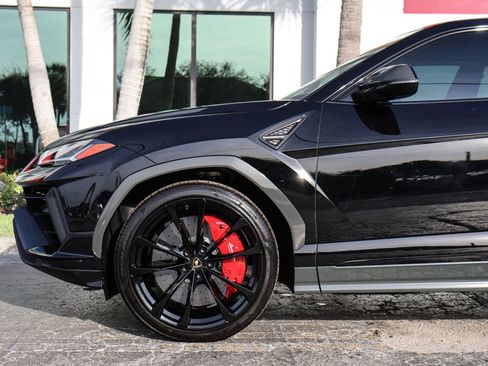Used 2024 Lamborghini Urus S image 23