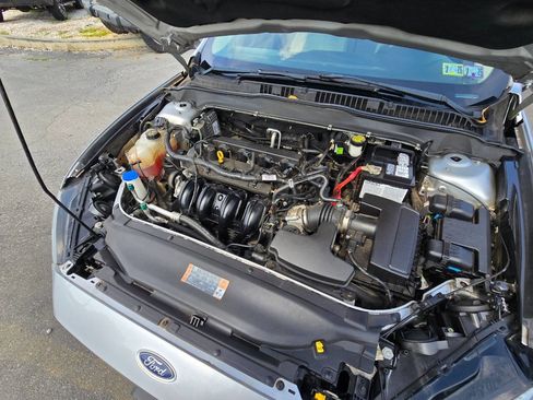 Used 2017 Ford Fusion S image 31