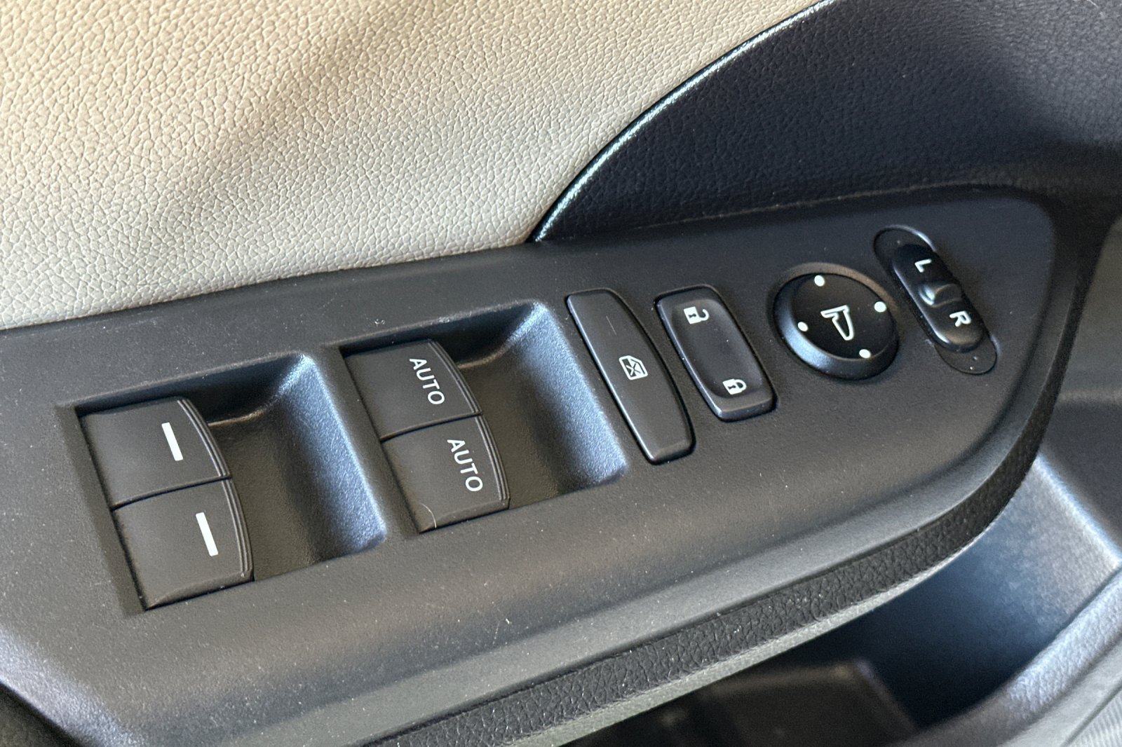 Used 2020 Honda Civic EX-L image 12