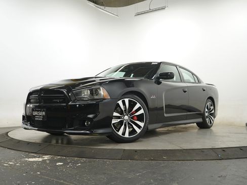 Used 2012 Dodge Charger SRT8 w/ Adaptive Cruise Control Group RWD image 29