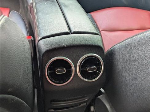 Certified 2022 Mercedes-Benz GLB 250 image 15