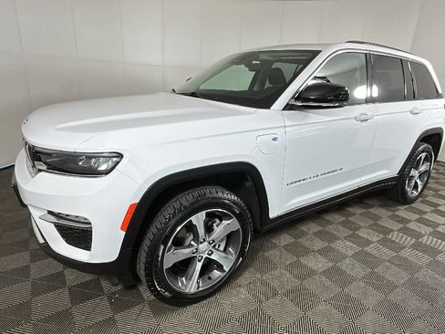 Used 2024 Jeep Grand Cherokee Limited 4xe AWD/4WD image 7