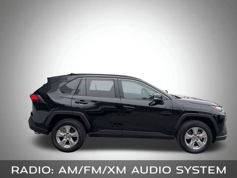 Used 2025 Toyota RAV4 XLE image 7