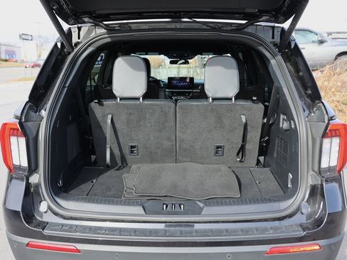 Certified 2025 Ford Explorer ST-Line image 15