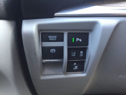 Used 2020 Acura MDX SH-AWD w/ Technology Package image 42