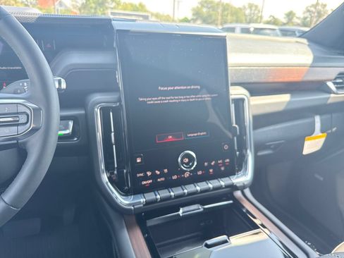 New 2026 GMC Yukon Denali w/ LPO, Floor Liner Package AWD/4WD image 22